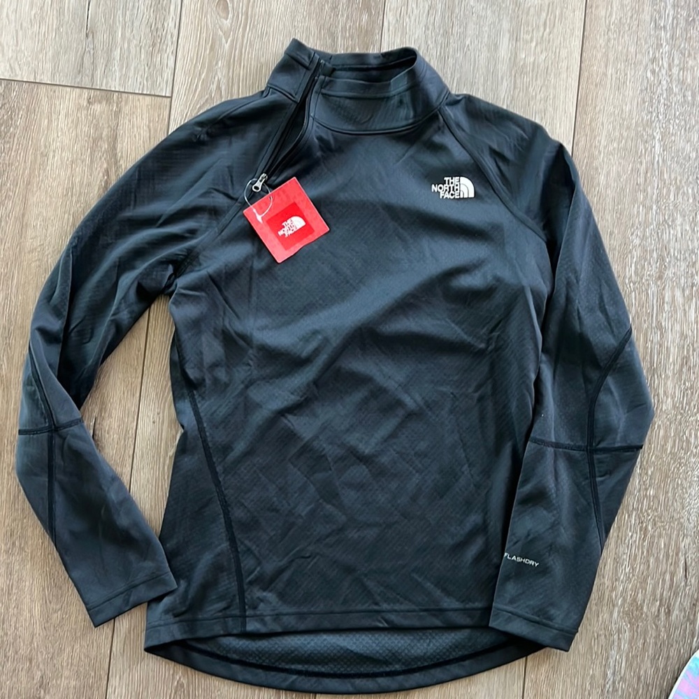 The north face pull over